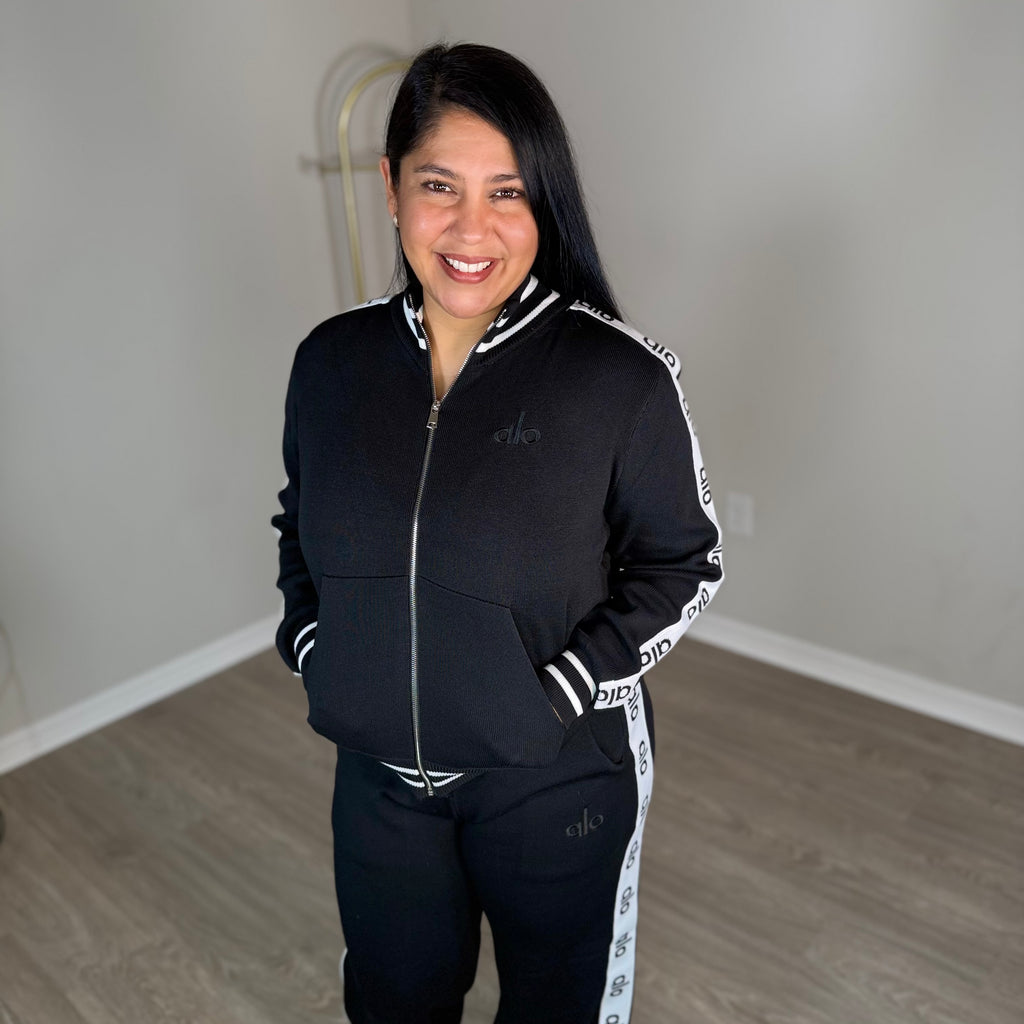 Alo black-and-white set. activewear