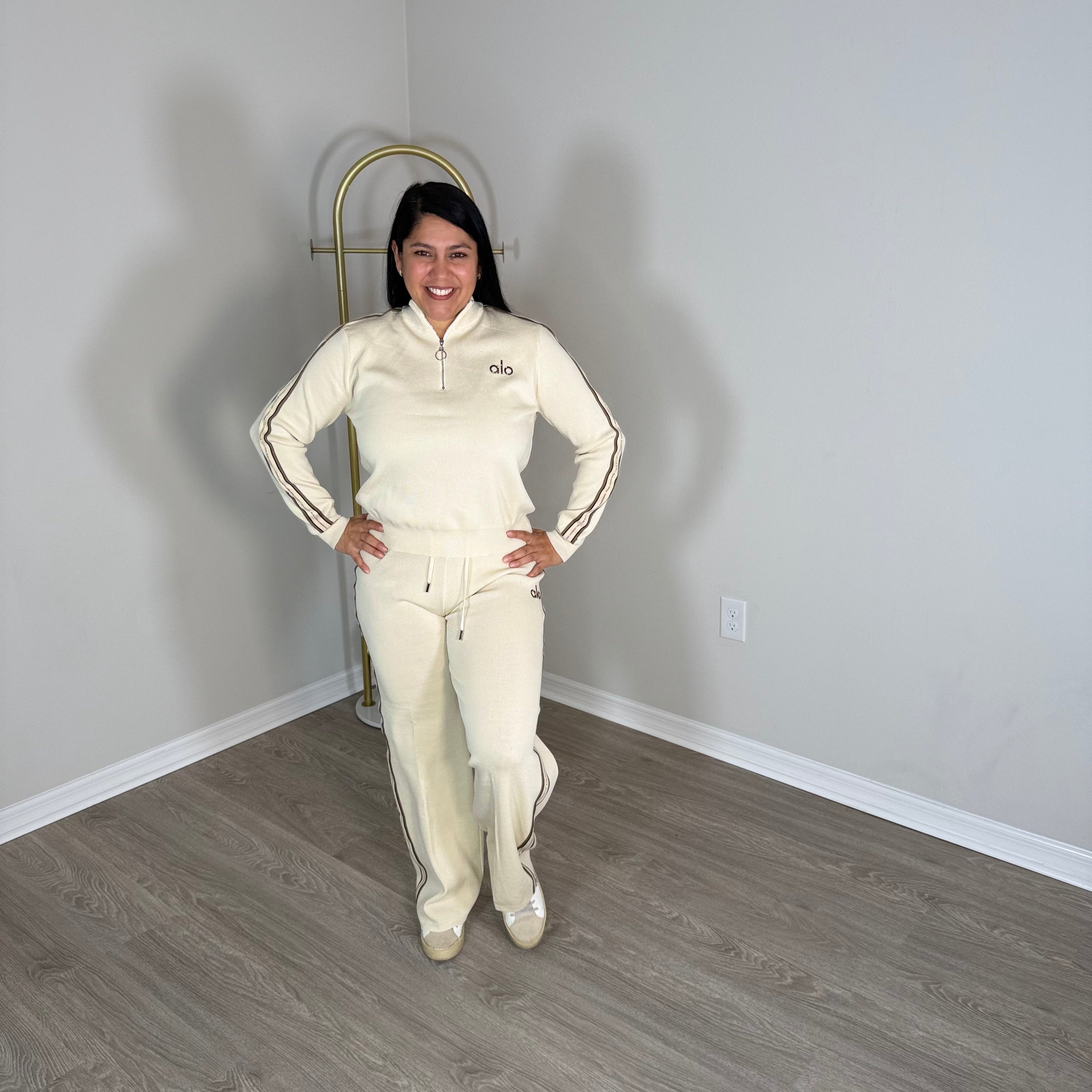 Alo cream sparkly set. activewear