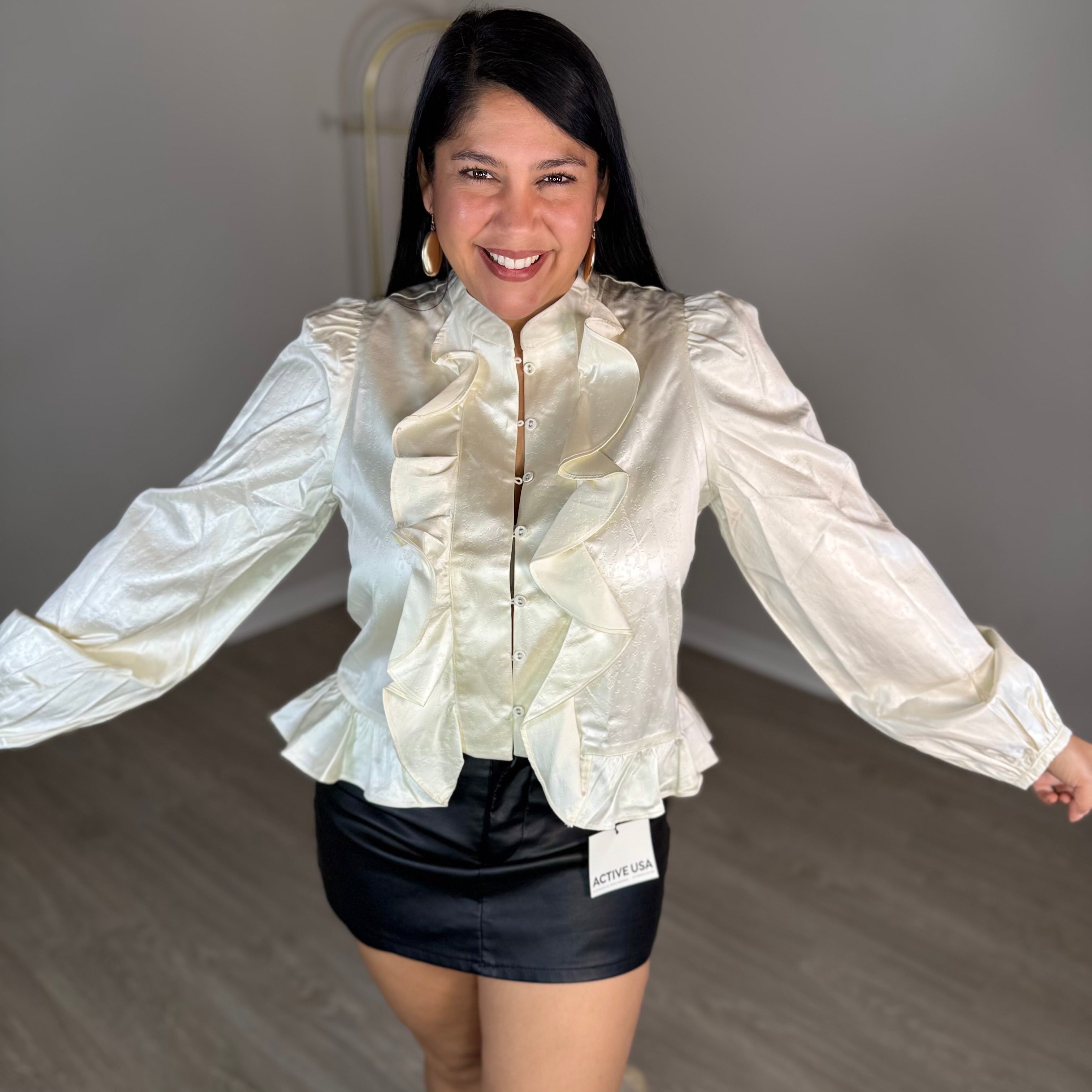 Lulu wave-detail shirt.