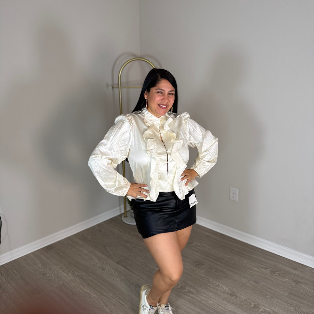 Lulu wave-detail shirt.