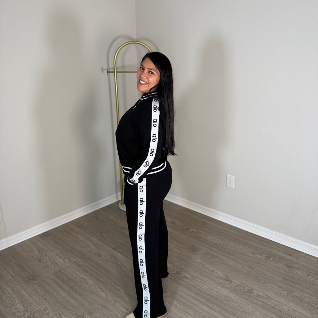 Alo black-and-white set. activewear