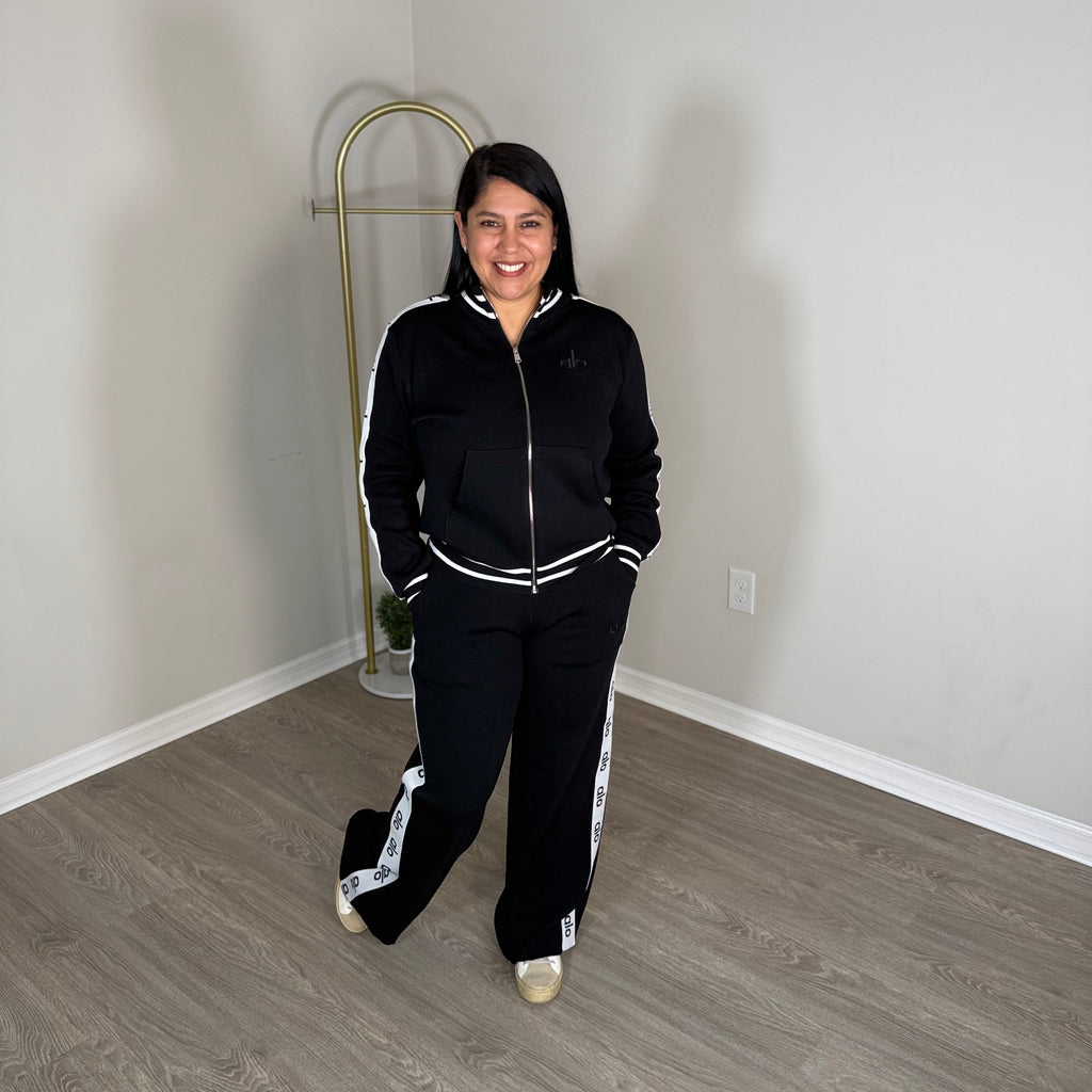 Alo black-and-white set. activewear