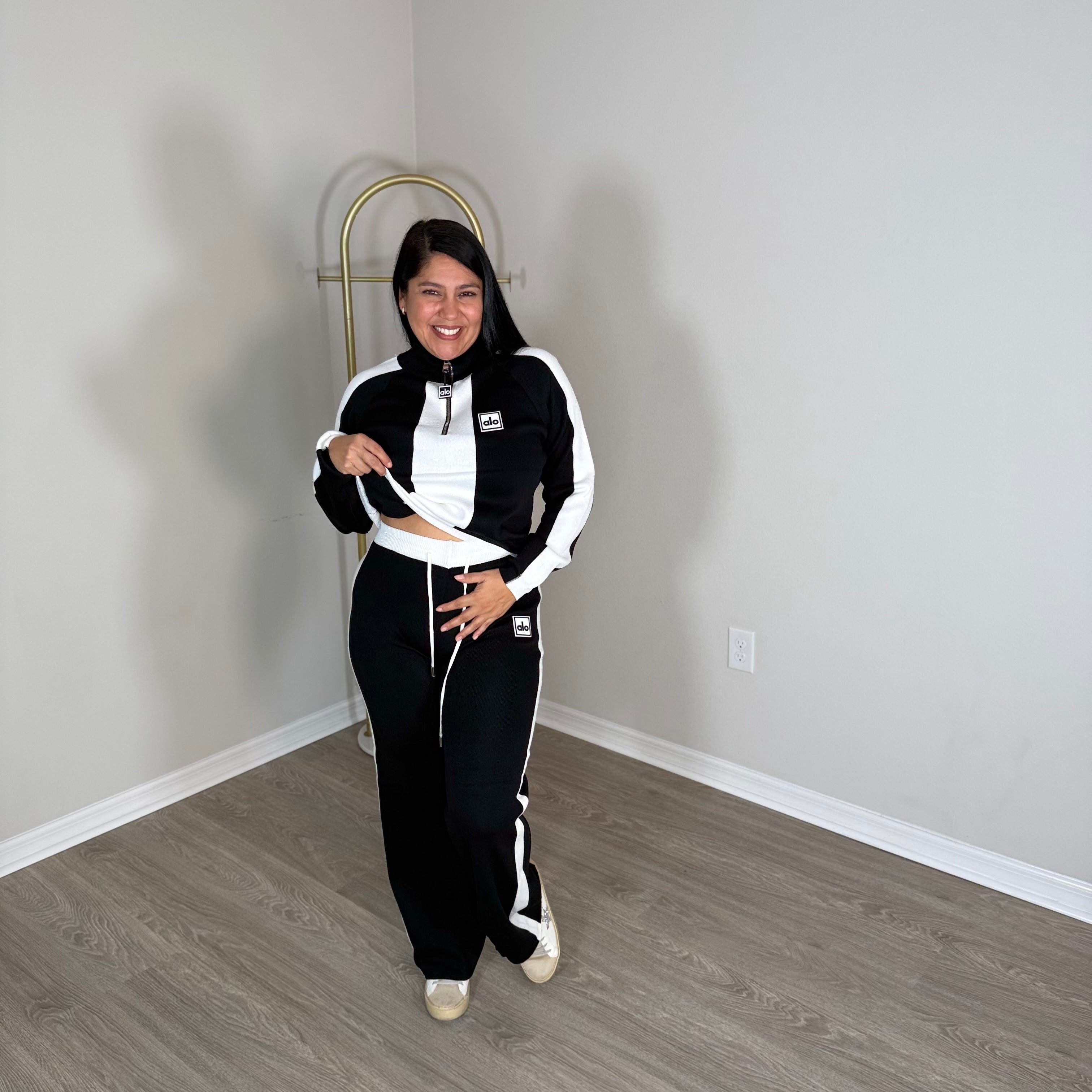 Alo black-and-white set. activewear