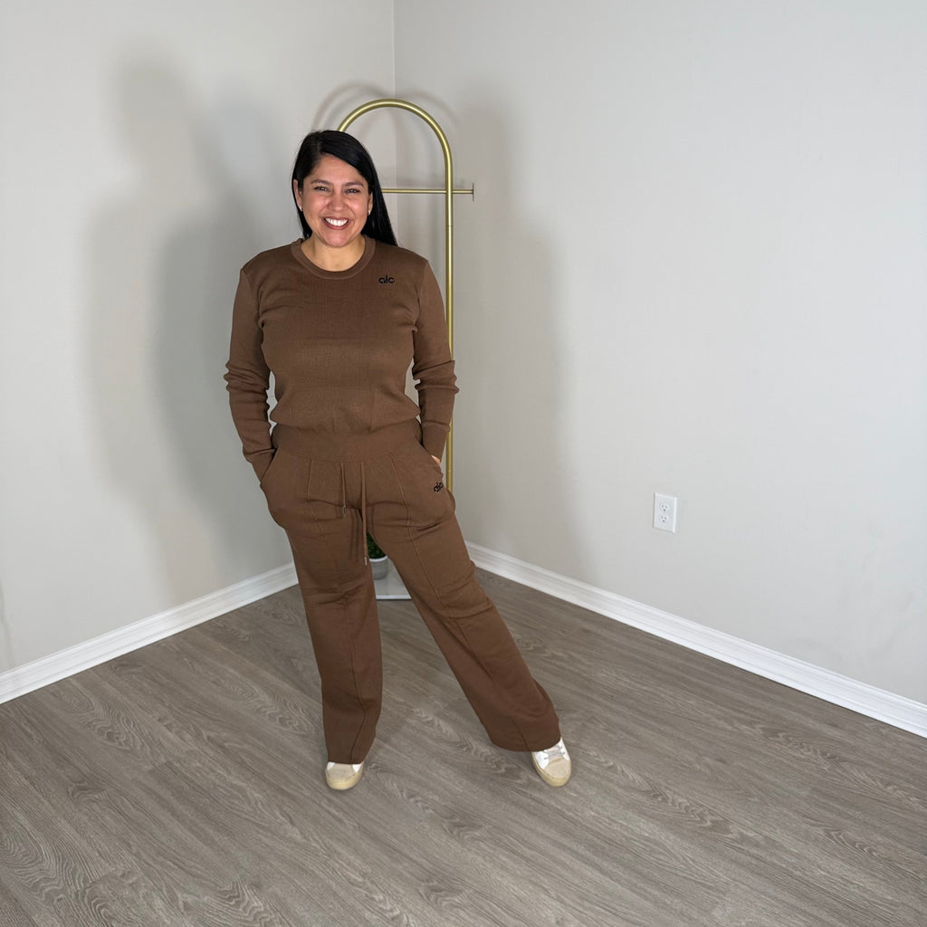 Alo brown set. activewear